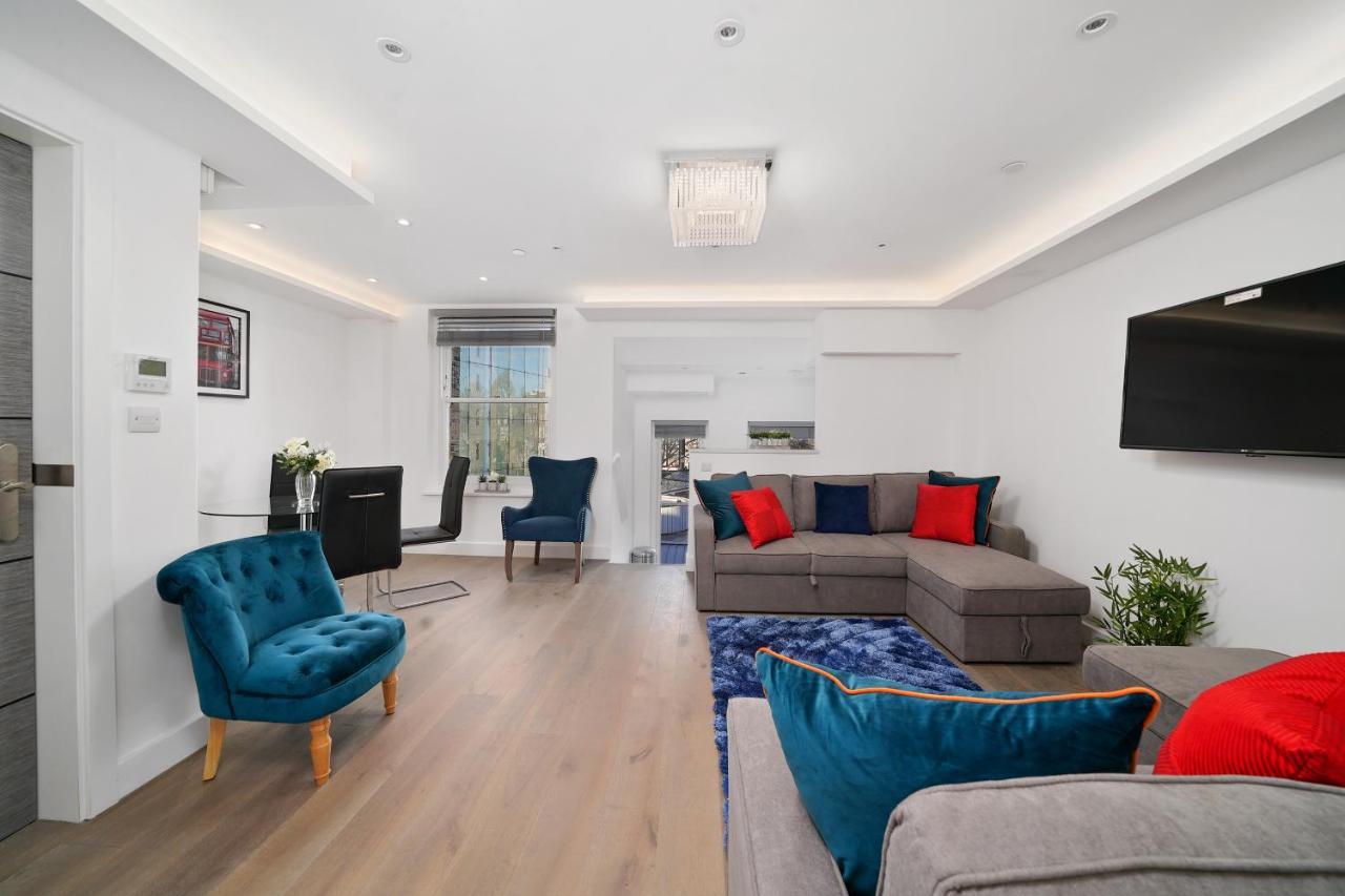City Prime Apartments Londyn Zewnętrze zdjęcie A living room in a serviced apartment in London