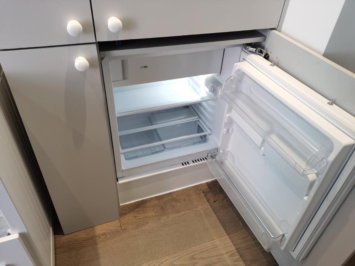 City Prime Apartments Londyn Zewnętrze zdjęcie A built-in freezer