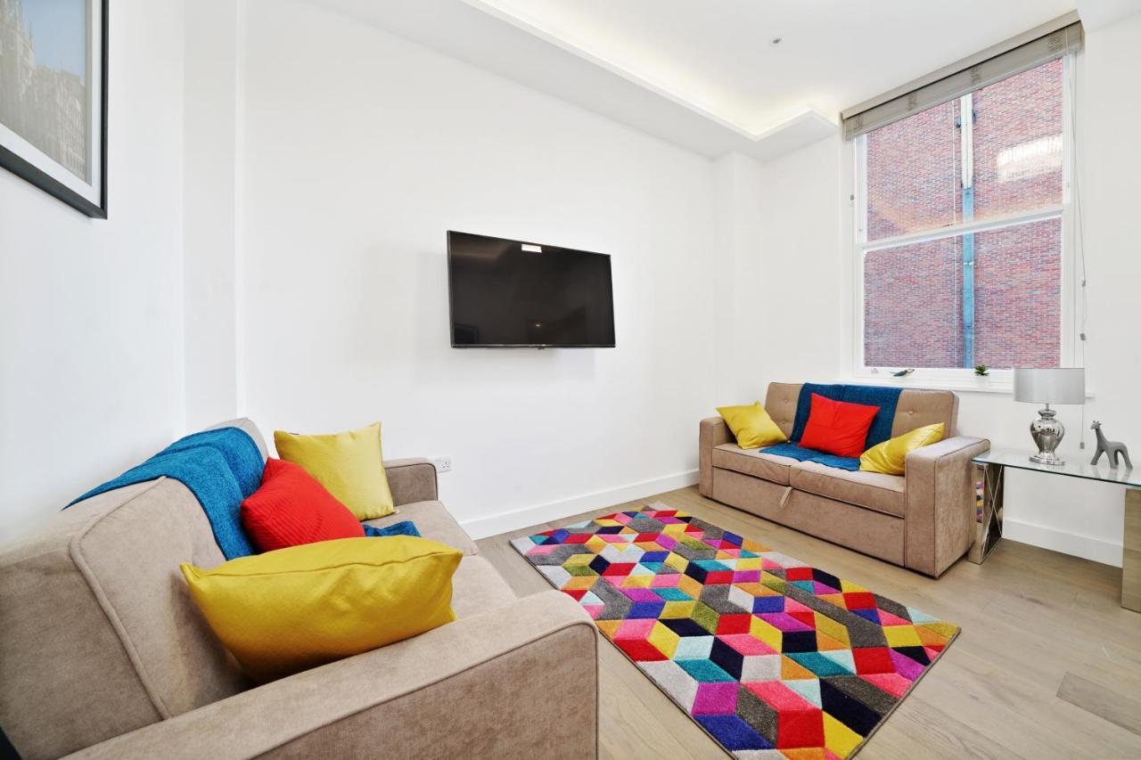 City Prime Apartments Londyn Zewnętrze zdjęcie A living room in a serviced apartment in London